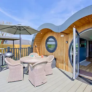 Hollins Farm - Dog Friendly, Self Catering , Knaresborough United Kingdom